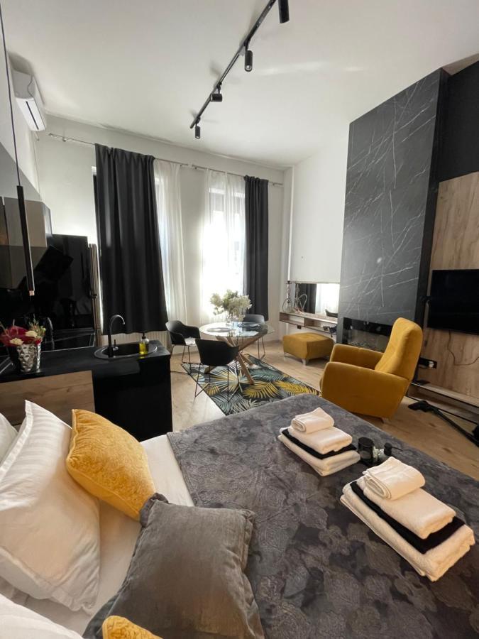 Ferienwohnung Lux Dabich Novi Sad Exterior foto